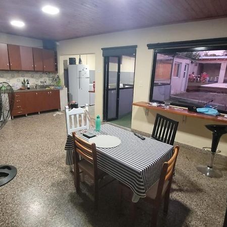 Habitacion Privada En Casa Particular Con Bano Y Espacios En Comun Compartidos- Precios Para 2 Personas 13000 Pesos Argentinos - 1 Persona 7500 Por Noche Конкордия Екстериор снимка