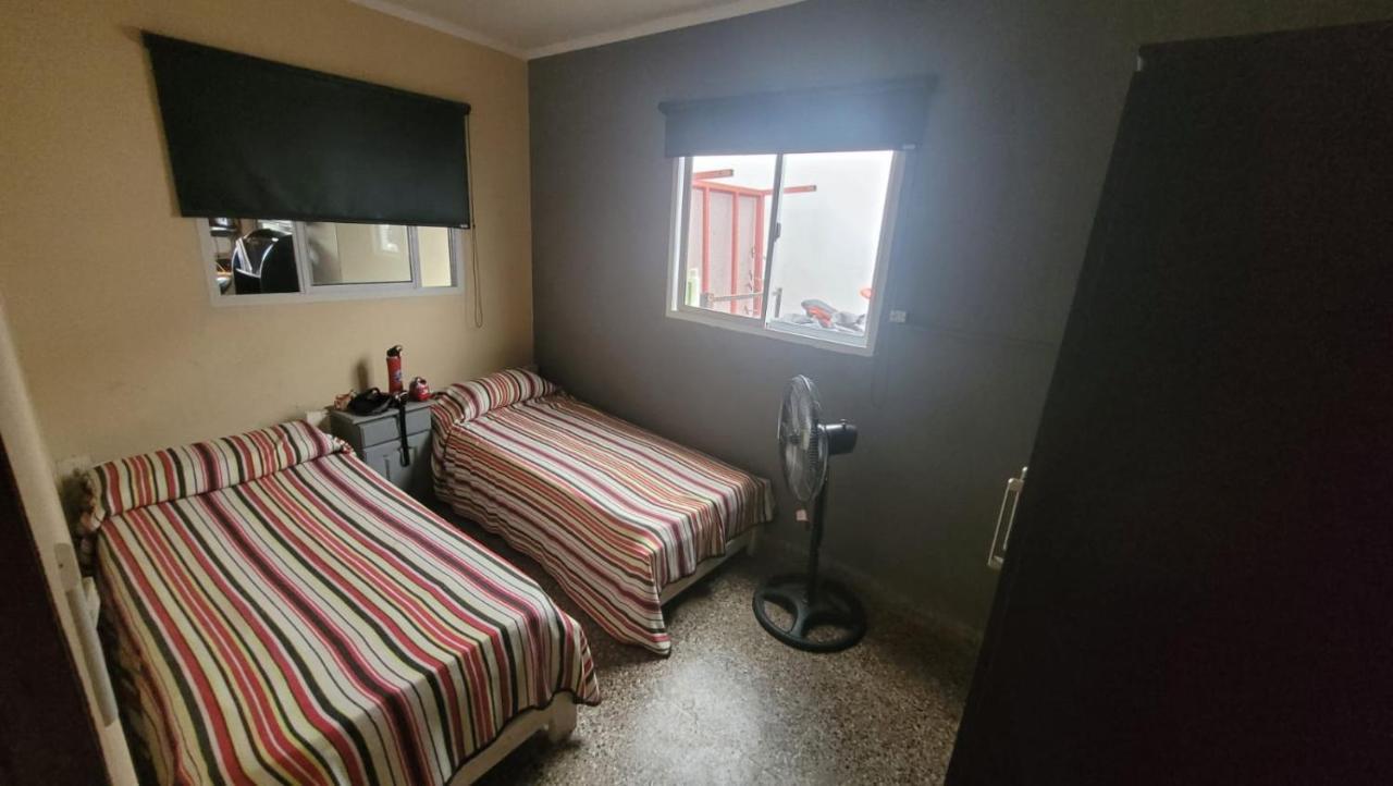 Habitacion Privada En Casa Particular Con Bano Y Espacios En Comun Compartidos- Precios Para 2 Personas 13000 Pesos Argentinos - 1 Persona 7500 Por Noche Конкордия Екстериор снимка